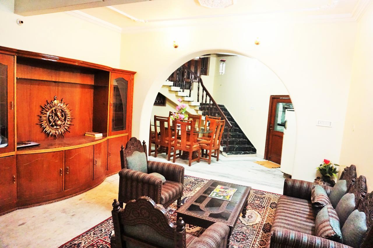 Lazy Mozo Backpackers Hostel Jaipur Bagian luar foto